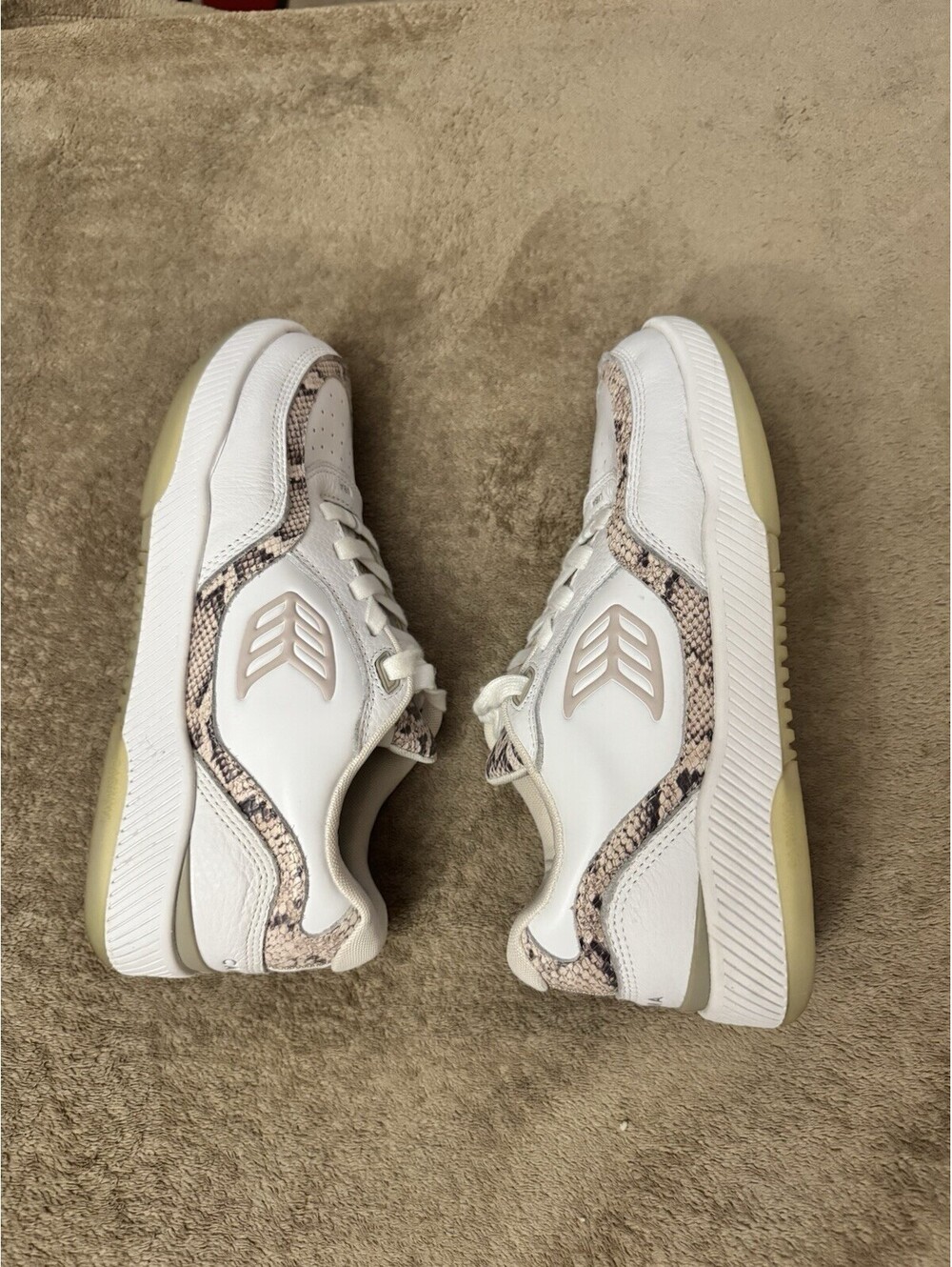 Cariuma Women's Leather Casual Athletic Sneakers White/Snake Skin SZ 9
